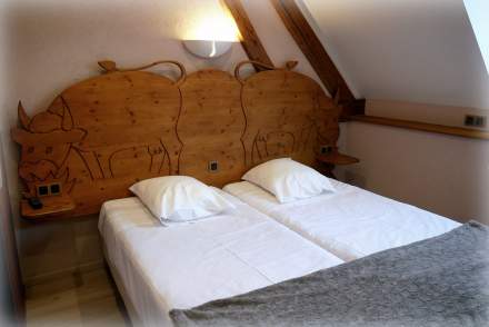 Chambre familiale · Hotel Restaurant Haut-Jura, Foncine-le-Haut · Auberge de la Rivière 