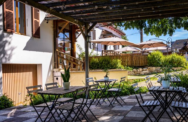 Pergola - Auberge de la Rivière - Foncine-le-Haut 39460 